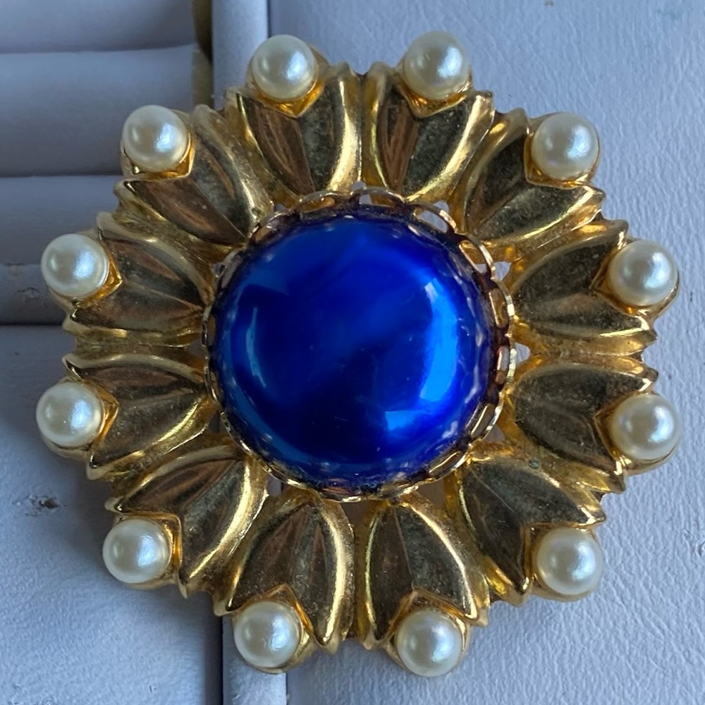 Vintage Gold and Blue Brooch with Pearl Accents